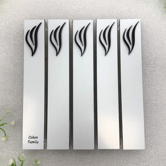 מזוזה | Personalized Acrylic Mezuzah Case, Family Name, Minimalist Jewish Decor